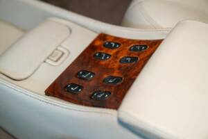 Bild 41/50 von Daimler Super V8 (1997)