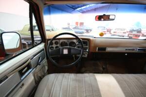 Bild 10/17 von GMC Suburban Sierra (1979)