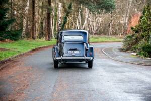 Immagine 8/37 di Citroën Traction Avant 11 BL (1955)