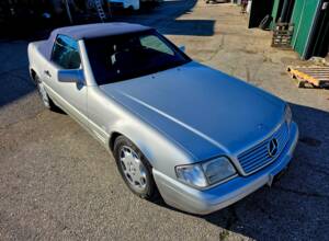 Bild 32/38 von Mercedes-Benz SL 500 (1998)