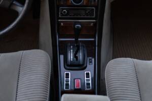 Image 4/30 of Mercedes-Benz 450 SEL 6,9 (1977)