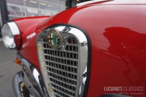 Image 15/68 of Alfa Romeo Giulietta Sprint 1300 (1965)