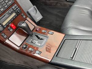 Bild 22/82 von Mercedes-Benz SL 320 (1995)