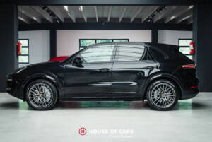 Immagine 10/24 di Porsche Cayenne Turbo (2018)