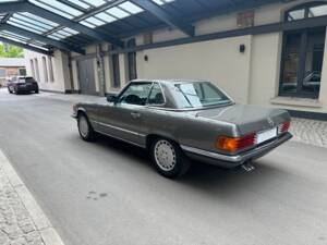Afbeelding 10/40 van Mercedes-Benz 420 SL (1986)