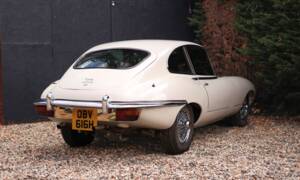 Image 3/50 de Jaguar Type E (2+2) (1970)