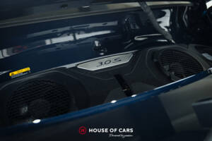 Image 26/50 of Porsche 911 Carrera 4S &quot;Belgian Legend Edition&quot; (2020)
