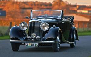 Image 2/50 of Bentley 4 1&#x2F;4 Litre (1937)