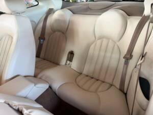 Image 34/35 of Jaguar XK8 4.0 (2002)