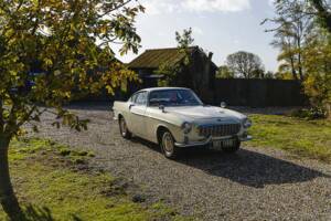 Image 37/50 of Volvo P 1800 (1962)