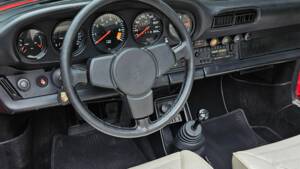 Bild 9/13 von Porsche 911 SC 3.0 (1983)