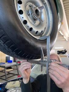 Image 31/80 of Lister Knobbly (1956)