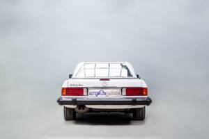 Image 17/48 of Mercedes-Benz 560 SL (1988)