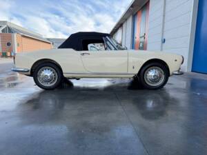 Bild 8/100 von Alfa Romeo Giulia 1600 Spider (1962)