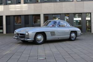 Image 31/37 of Mercedes-Benz 300 SL "Gullwing" (1954)