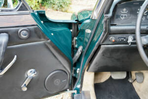 Image 32/50 of Rover 3500 (1972)
