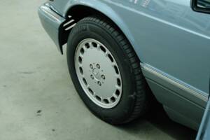 Bild 37/50 von Mercedes-Benz 420 SE (1988)