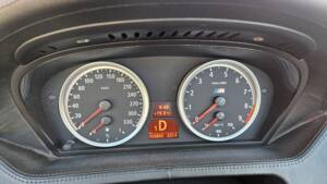 Image 24/63 de BMW M6 (2007)