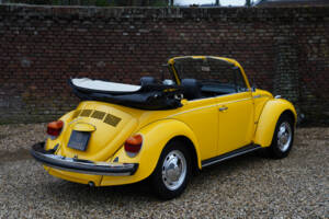 Image 33/50 of Volkswagen Coccinelle 1303 (1976)