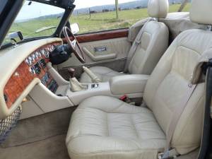 MG RV8 Cabriolet 1994