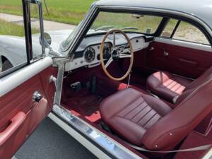 Image 2/8 of Lancia Flaminia GT 2.5 3C Touring (1962)
