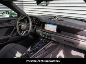 Obraz 22/33 pojazdu Porsche 911 Carrera GTS (1900)