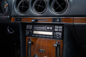Image 18/43 of Mercedes-Benz 350 SL (1978)