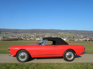 Image 4/23 of Alfa Romeo 2600 Spider (1966)