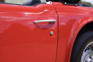Image 41/50 de Triumph TR 6 (1973)