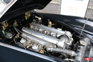 Immagine 43/47 di Jaguar XK 140 DHC (1956)