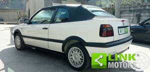 Image 8/10 of Volkswagen Golf III Cabrio 1.6 (1997)