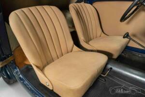 Image 17/19 of SIMCA Simca 5 (1937)