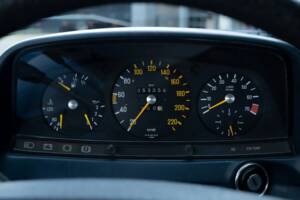 Image 44/62 of Mercedes-Benz 280 CE (1982)