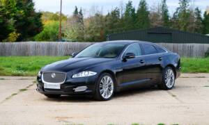 Bild 1/50 von Jaguar XJ 5.0 (2011)