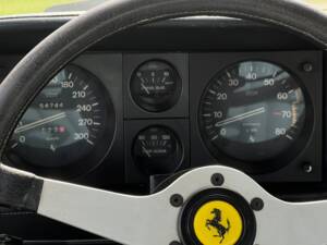 Bild 13/54 von Ferrari 365 GT4 2+2 (1975)