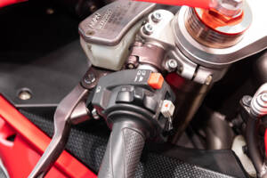 Image 43/50 de MV Agusta DUMMY (2000)