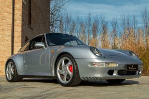 Imagen 9/48 de Porsche 911 Carrera 4S (1996)