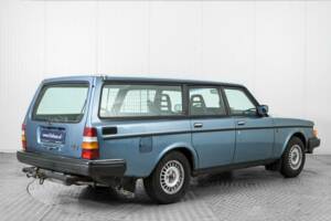 Image 2/50 de Volvo 240 Turbo (1983)