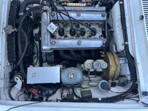 Bild 19/19 von Alfa Romeo 2000 GT Veloce (1972)