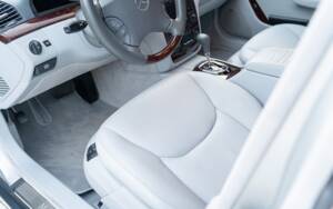 Afbeelding 18/45 van Mercedes-Benz S 55 AMG (2000)