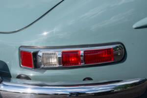 Image 46/50 of Mercedes-Benz 300 SL Roadster (1957)