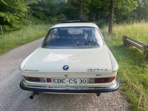 Image 6/22 of BMW 3.0 CS (1974)