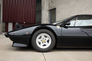 Image 18/38 of Ferrari 308 GTB (1977)