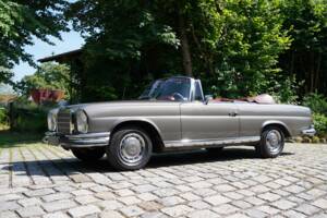 Image 11/13 de Mercedes-Benz 280 SE (1971)