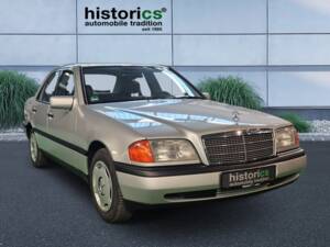 Bild 1/14 von Mercedes-Benz C 180 (1995)