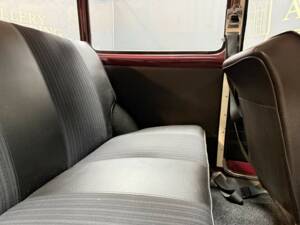 Image 45/50 of Volvo P 210 Duett (1962)