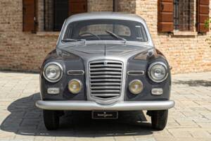 Image 4/50 of Lancia Augusta Ghia (1935)