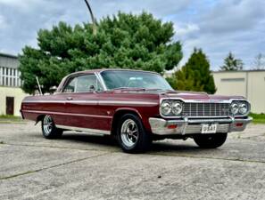 Image 7/20 of Chevrolet Impala SS Sport Coupe (1964)