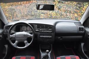 Image 22/41 de Volkswagen Golf III 2.0 GTI &quot;Edition&quot; (1997)