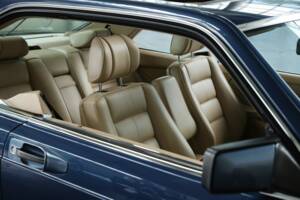 Image 25/39 of Mercedes-Benz 560 SEC (1990)
